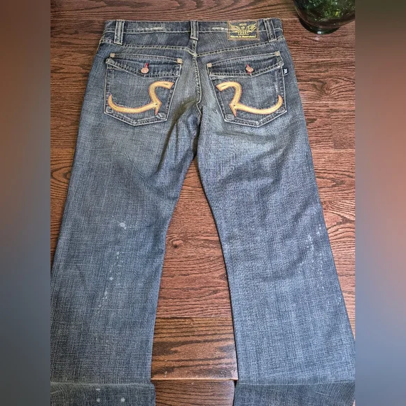 Rock & Republic Faded Blue Denim Jeans - Picture 8 of 15